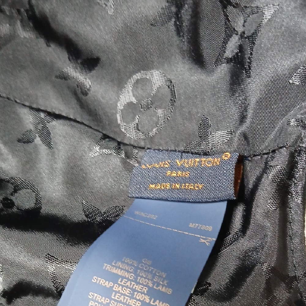 Louis Vuitton Black Monogram Cap - Picture 6 of 6